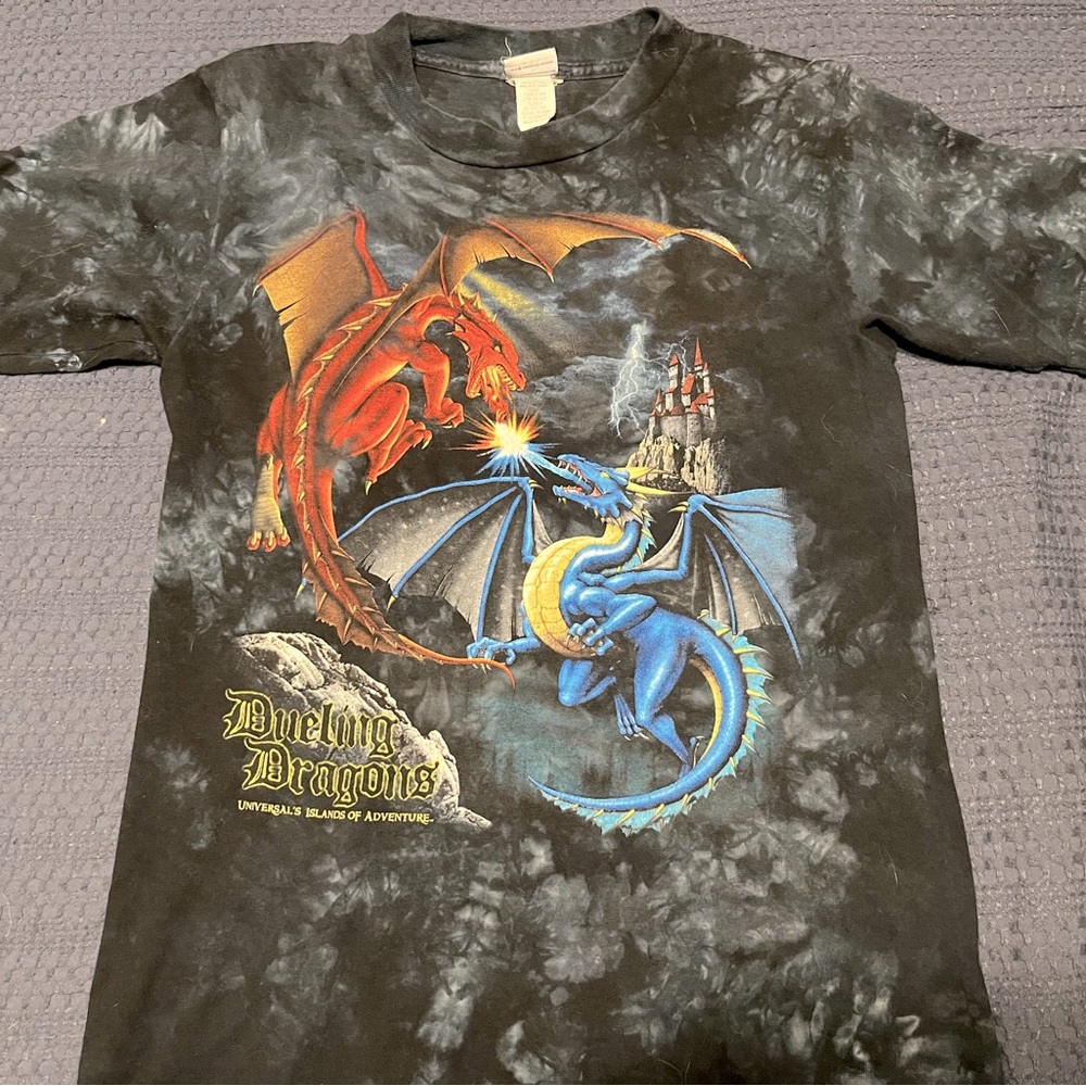 Universal Studios Orlando Vintage Dueling Dragons Shirt